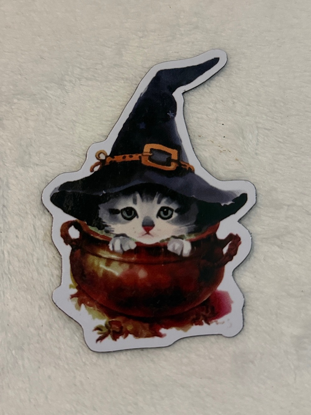 💜 MAGNETIC Sticker Kitten with Black Witch Hat